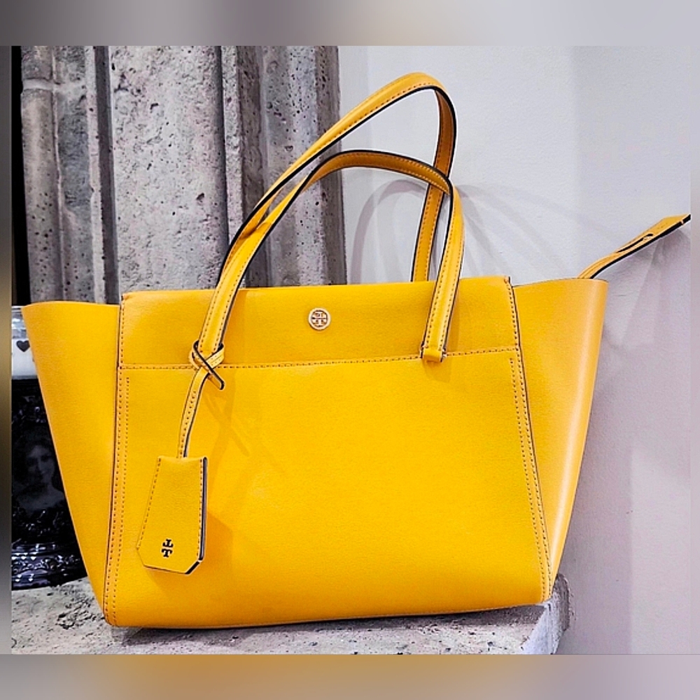 Tory Burch Parker Tote (Small)9.5"H x 11.8"W x 5.3"D